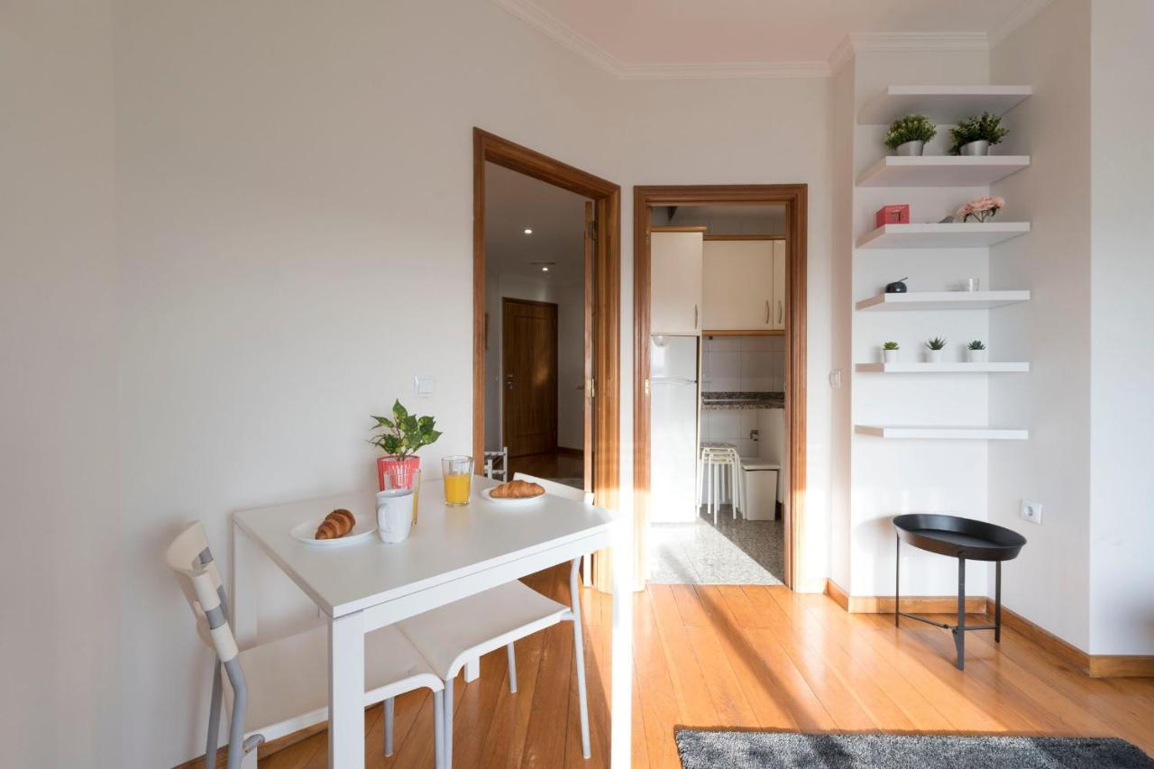 Lovelystay - 1Br Flat With Stunning Views Over Porto Vila Nova de Gaia Extérieur photo